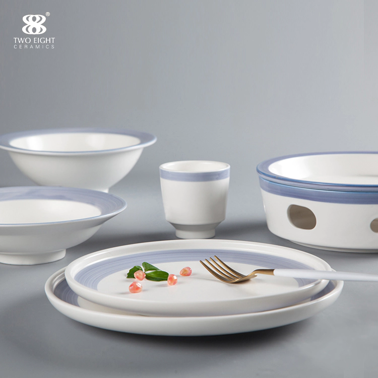 White and blue China porcelain bone china crockery tablewarefor hotel and restaurant