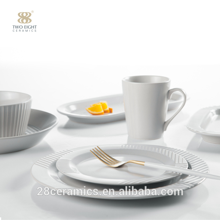 Best selling colored porcelain dinnerware set