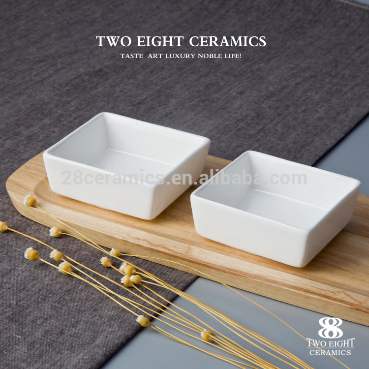Wholesale chinese restaurant porcelain small square soy sauce dish tableware