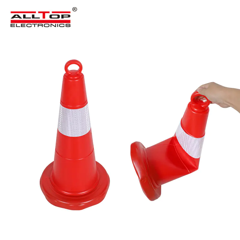 Wholesale Good Quality Red Flowing Base PE Plastic Traffic Cone for Safety