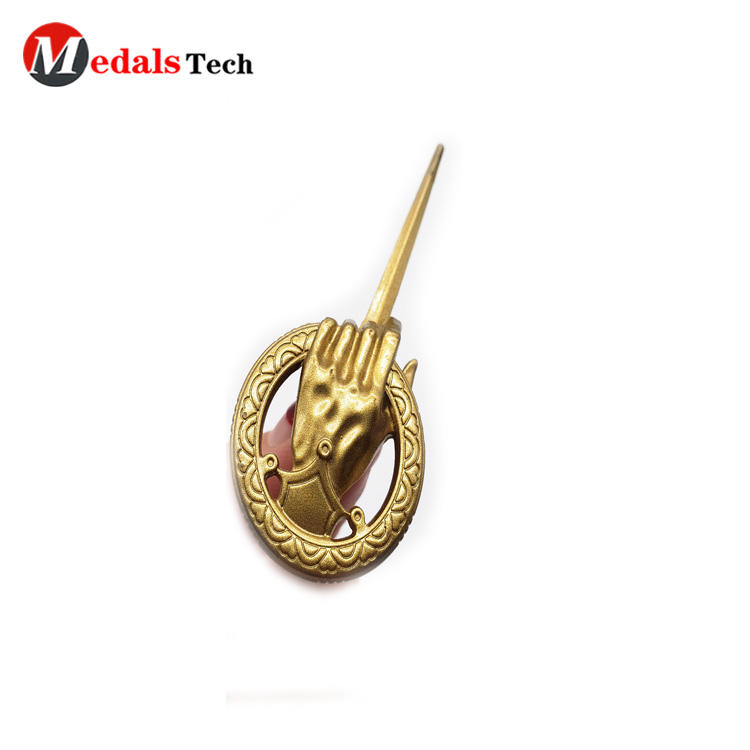 Factory price custom shinny gold metal brand logo for handbags