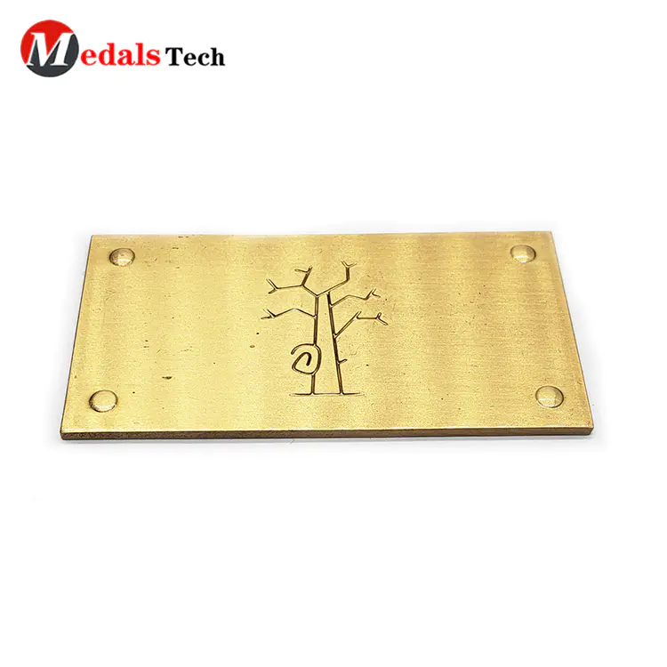 Wholesale custom zinc alloy recessed logo gold plating nameplate