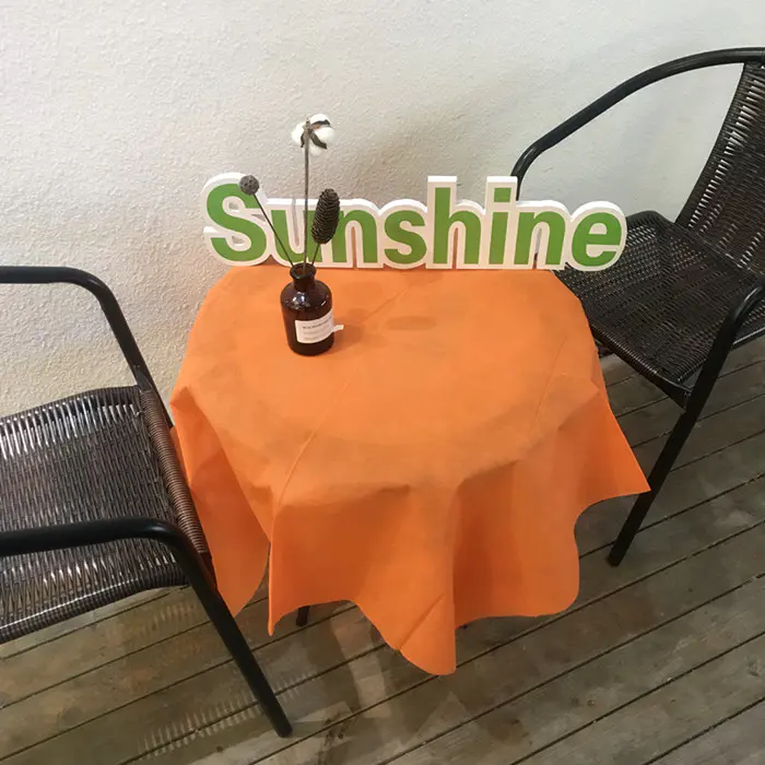 TNT biodegradable 100%PPnon woven fabric disposable tablecloth for wedding/Outdoor picnic