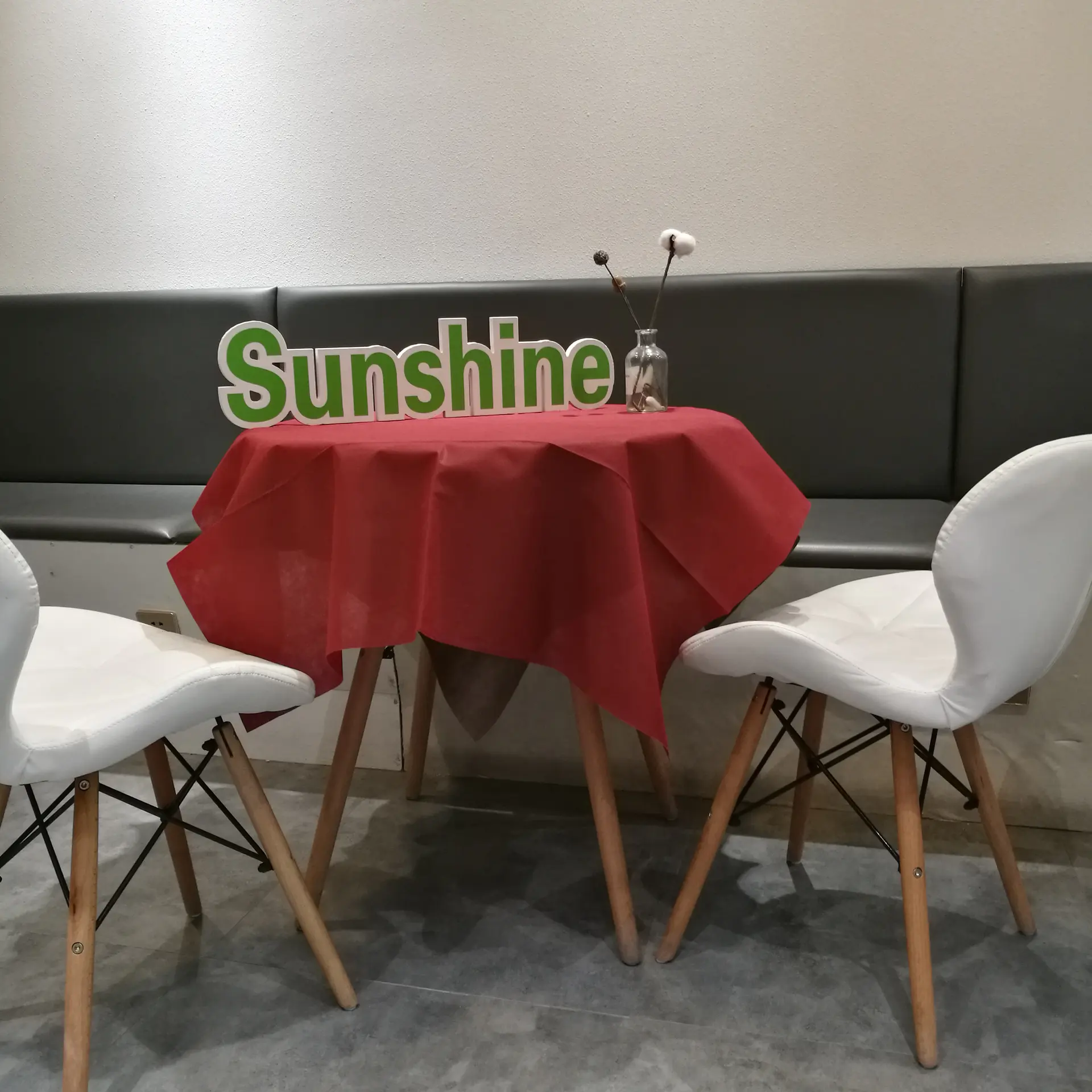 Sunshine water proof table covers
