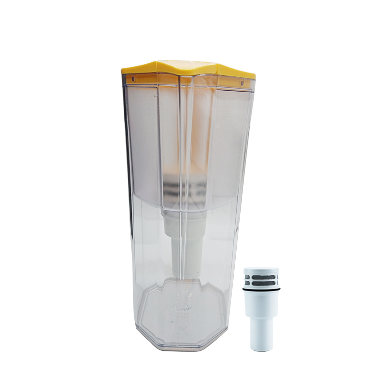 2020 new design water filter pitchermini small 2.5l capacity water filter jug