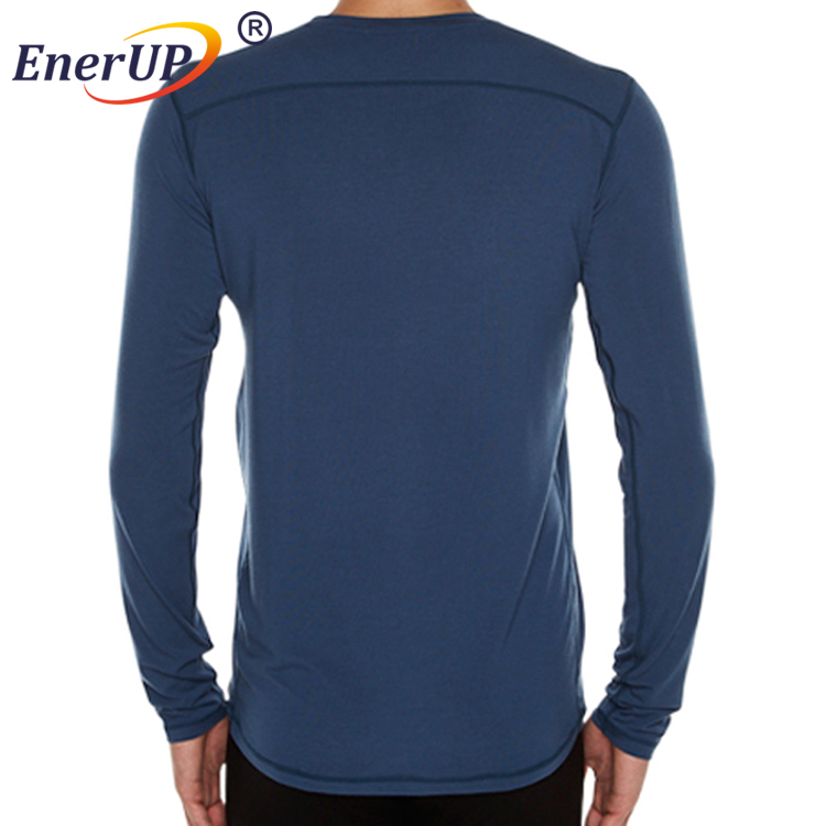 Men's 1/4-Zip Base Layer Top With Thumb Hole