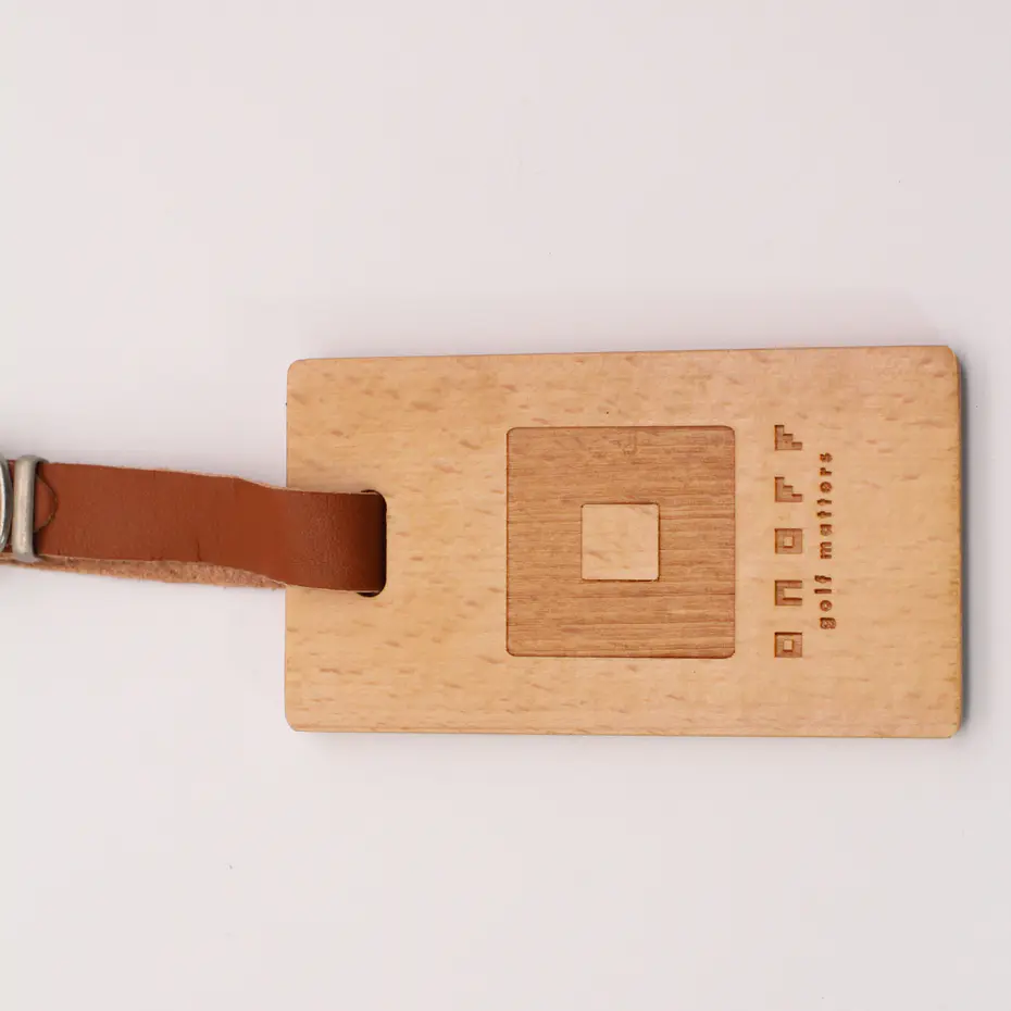 2020 customized cheap wood golf luggage tag with leather belt