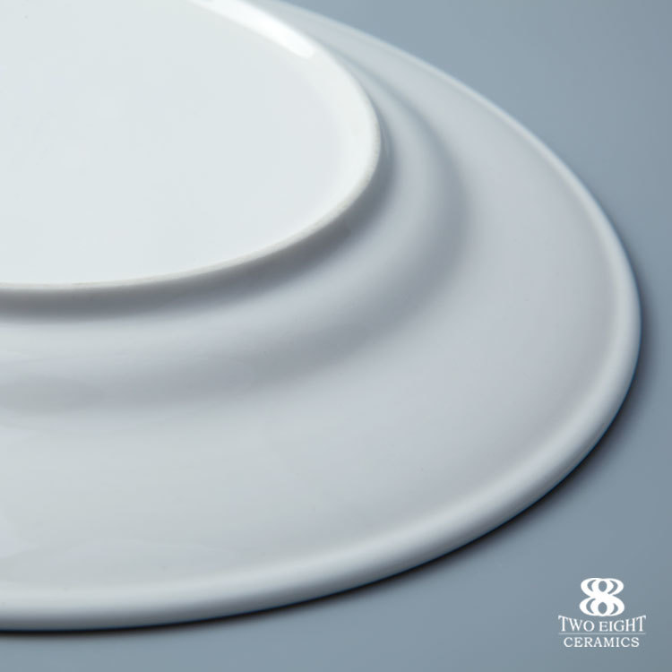 Wholesale porcelain dinnerware super white crockery flat plate good quality round ceramic dish plate