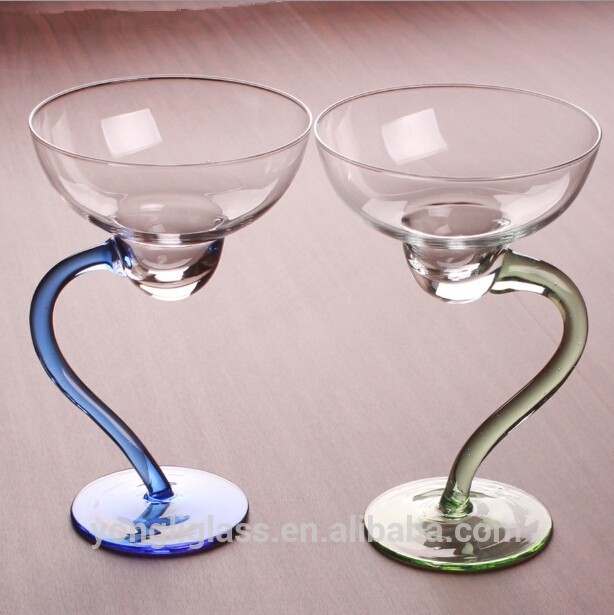 Wholesale Eco-friendly High Quality Decorate Curved Coloured Stem Margarita Cocktail Glass Cup