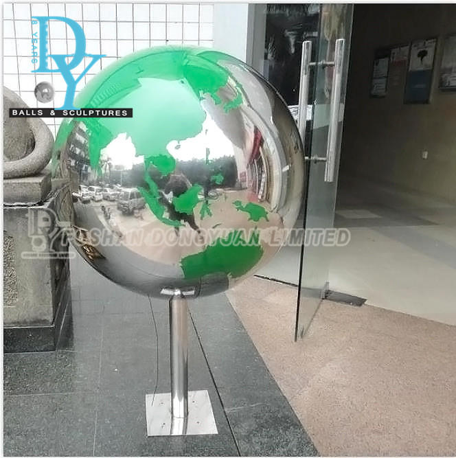 500mm Stainless Steel World Map Globe with Paint Blue and Green Color for Garden,Public Art Decoration