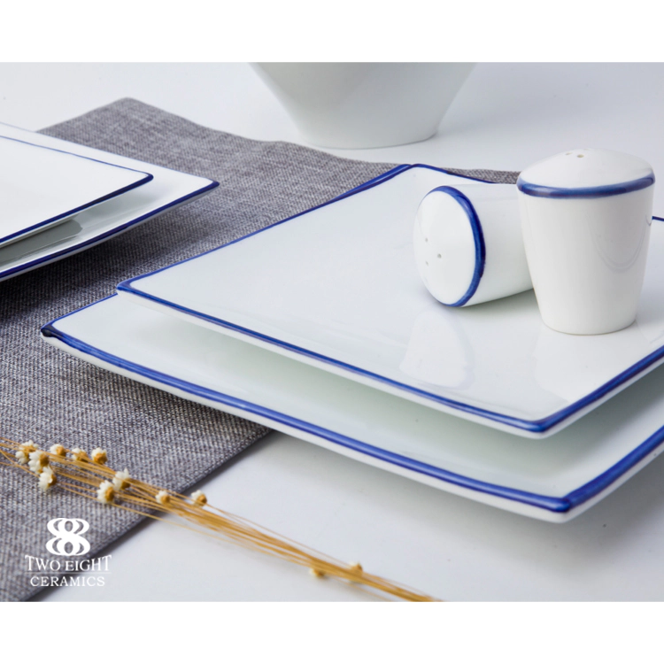 wholesale white royal hotel restaurant wedding porcelain ceramic plate with blue rim