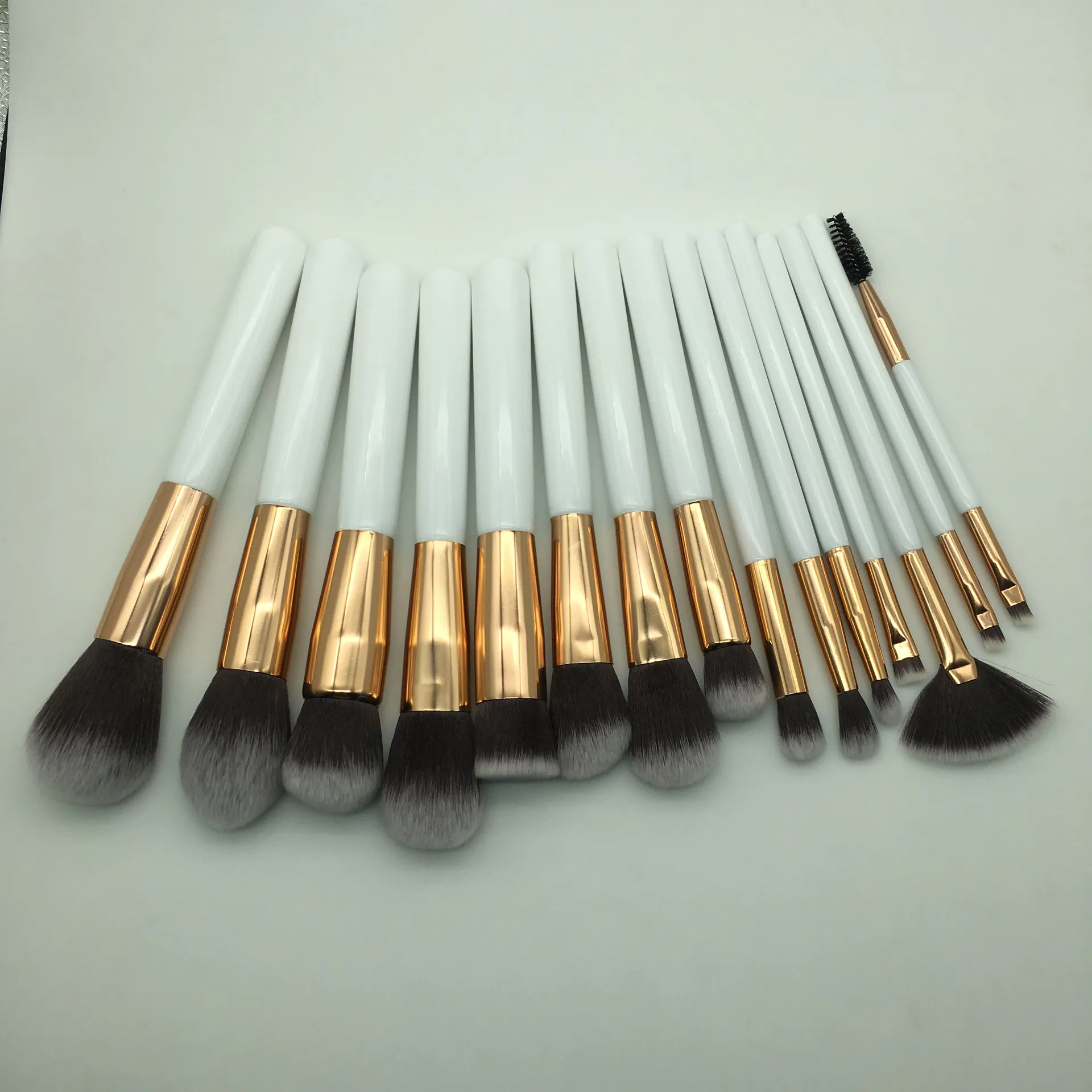 15pcs synthetic hair vegan makeup brush set free sample