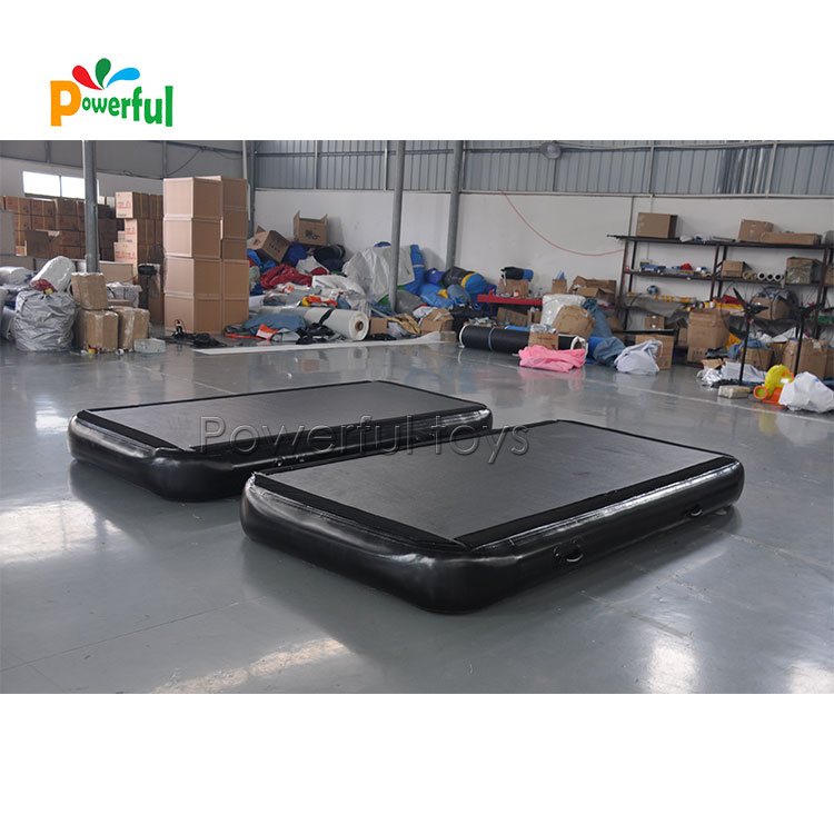 Black 0.3m thickness inflatable tumbling air mat for landing