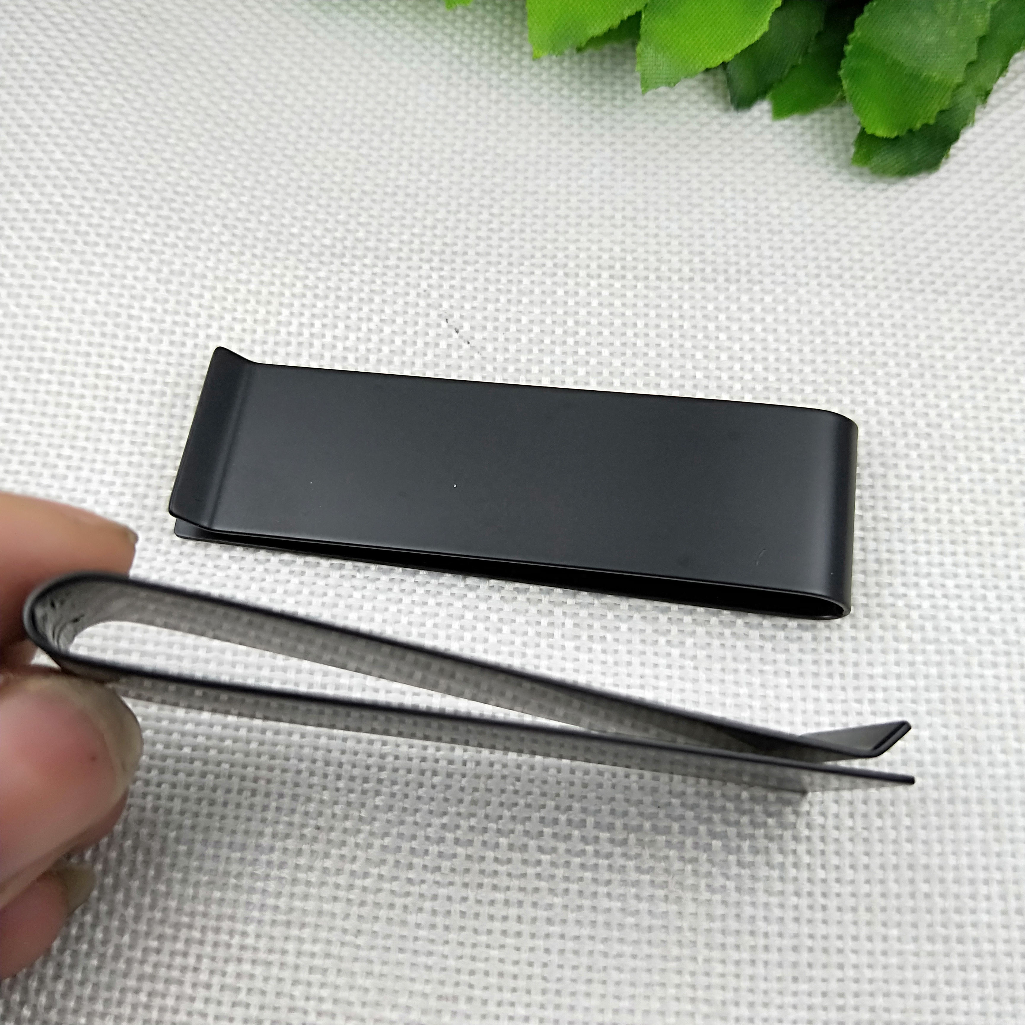 Wholesale custom 304 blank adjustable design small money clip leather