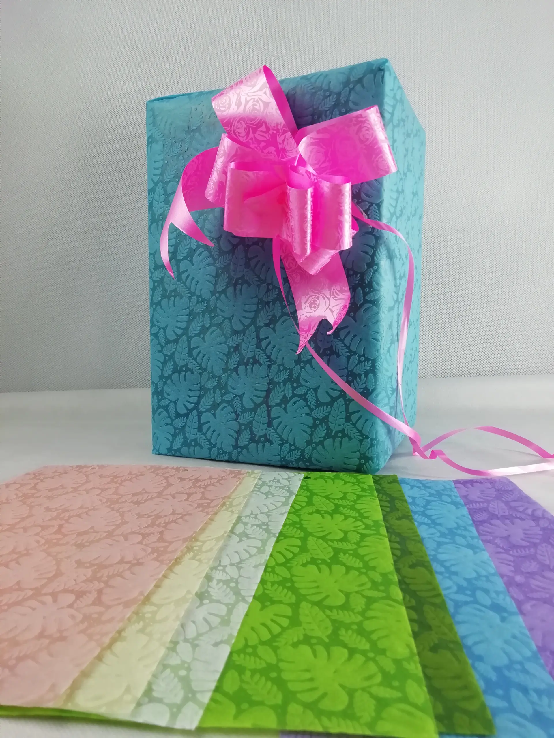 New Design Embossing PP Non Woven Paper For Gift and Flower Packing
