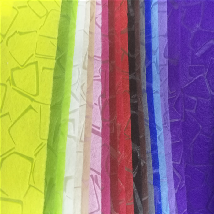 Factory supply Hight quality 100% PP embossed non woven fabric for gift wrapping