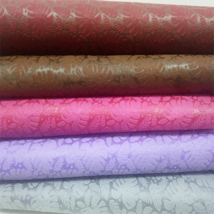 TNT material New Design Leaves Colorful Embossed Non-woven Spunbond polypropylene Fabric