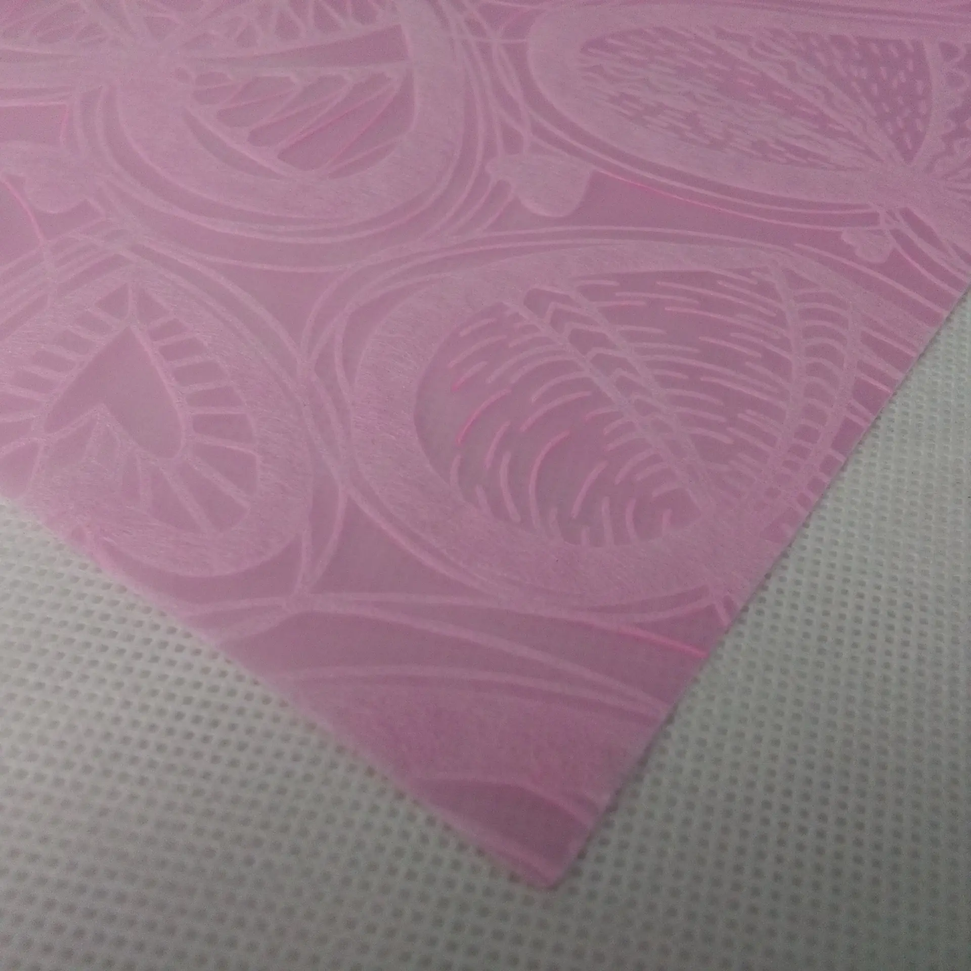 Tablecloth flower gift packing fabric 0.8m*25m/roll embossed spun-bond polypropylene nonwoven