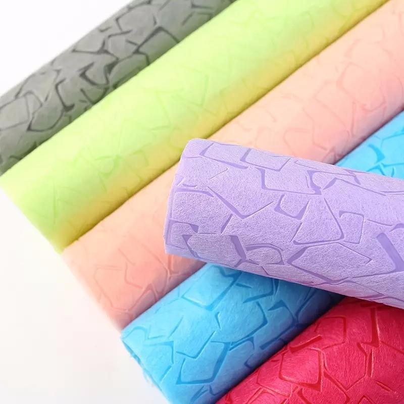 Packaging Use Fabric Customized Flower Pattern Embossed Nonwoven PP Spunbond Embossed Non Woven