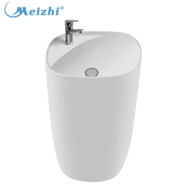 Made in China bathroom ceramic big size wash basin