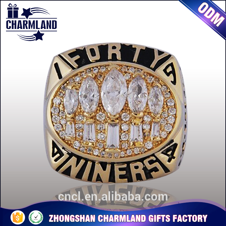 Round Brilliant Cut designs college/high school championship rings for students graduation gift