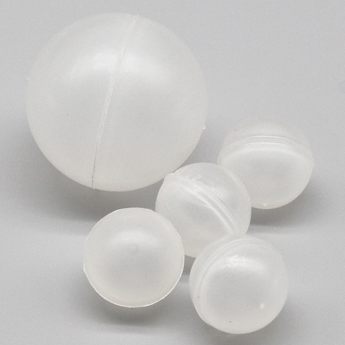 Bola hueca de plástico poliédrico de alta calidad para bola de flotación de plástico con cubierta de agua