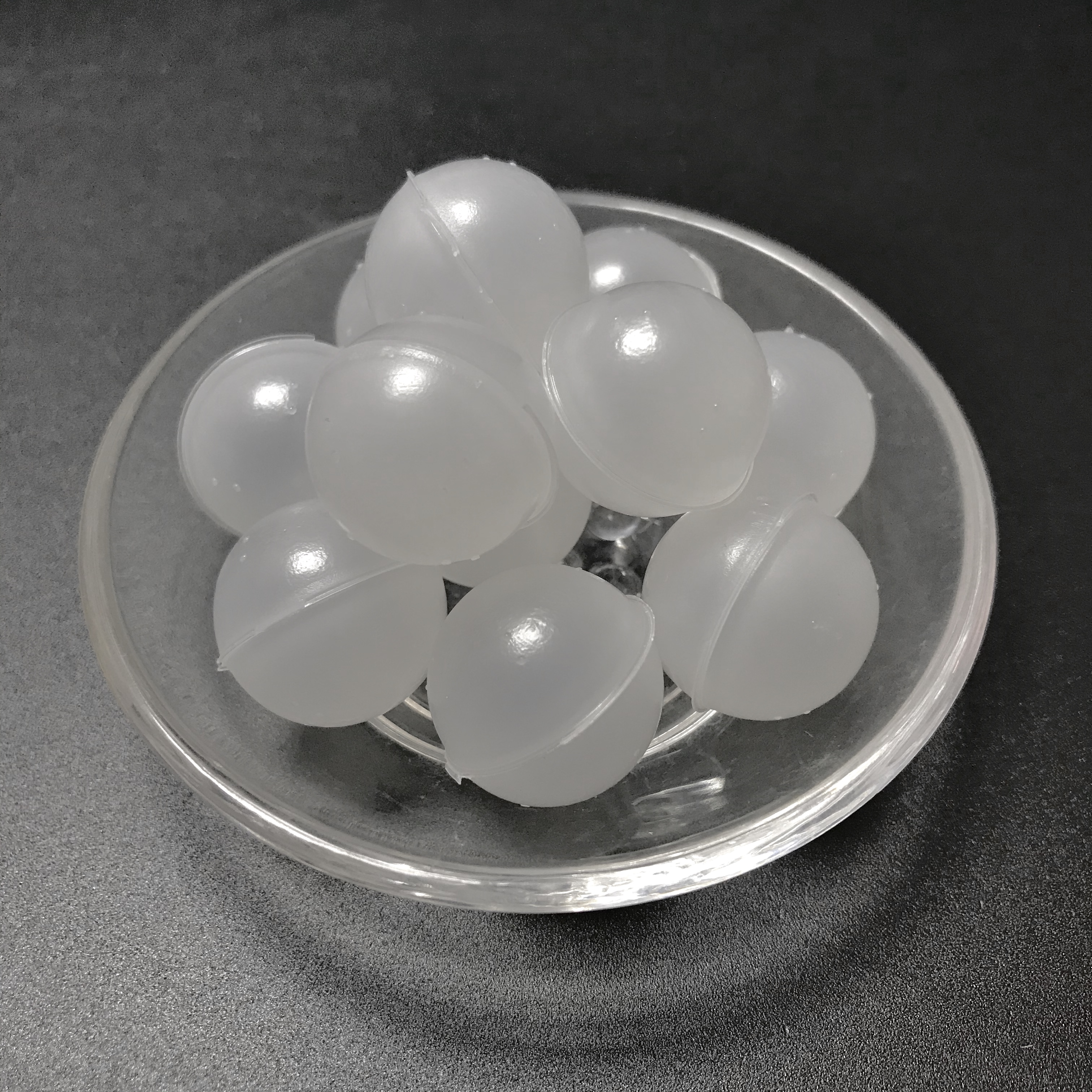 Protección solar de bola de plástico de flotación hueca transparente de PP