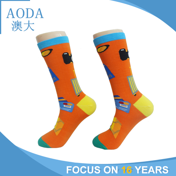 Long knee high size and color can customized long cotton tube socks