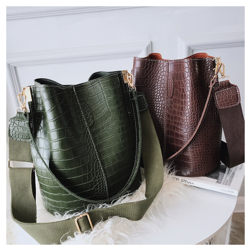 Crocodile Cross-body Bag for Women Brand Designer Women Luxury Leather Bucket Bag Handbag