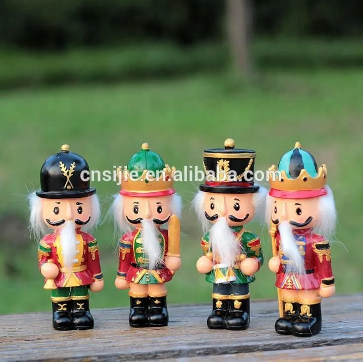 Decorative Christmas Figurines Resin Nutcracker soldier