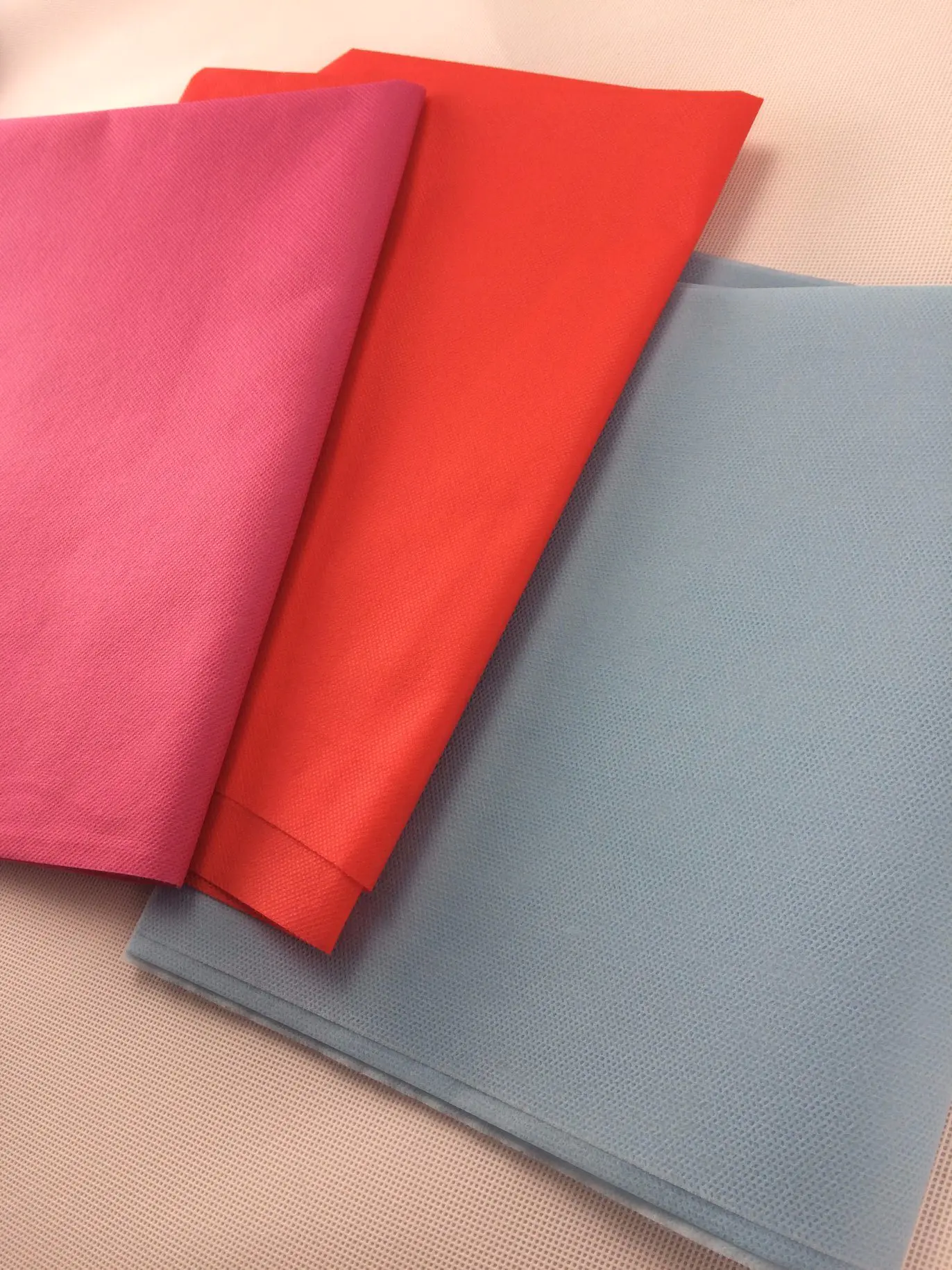 Fabric Companies in China Different Kinds Colorful Nonwoven Fabric