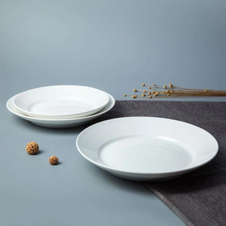 China Dinnerware Supplier Round White Porcelain Plate For Restaurant, Best Fine Dining Plates