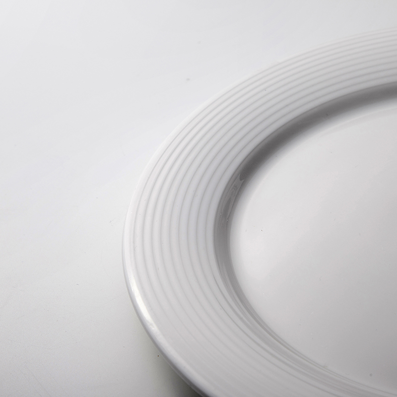 Western Style Durable Club Plates Sets Dinnerware, Moden Crockery Ceramic Plate Round, Wholesale Oven Safe Catering White Plate%