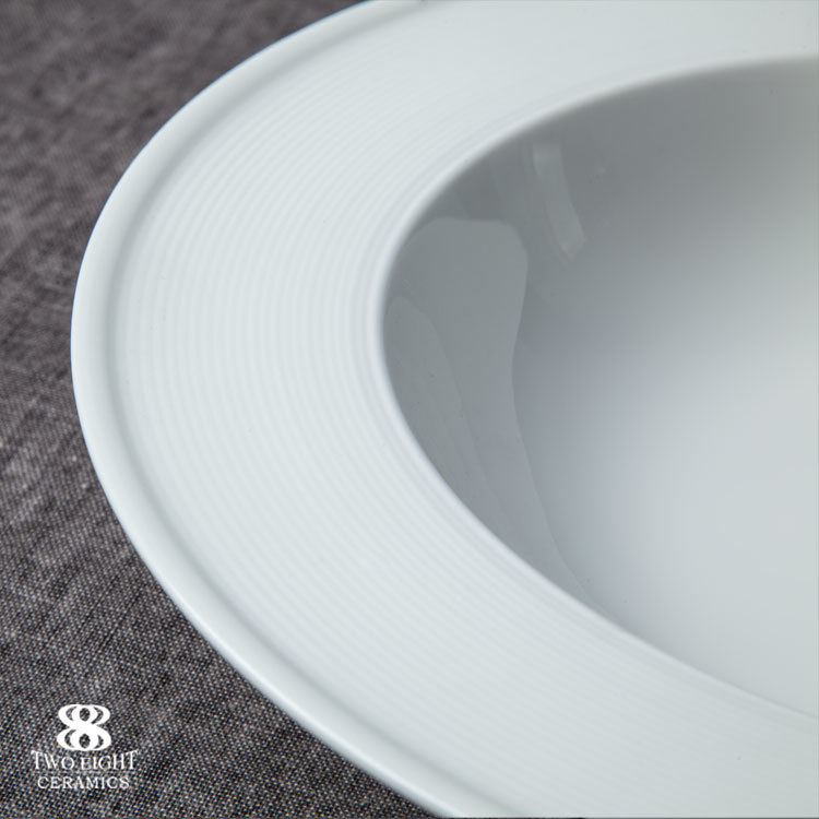 Wholesale wedding dinner set bulk hotel ware porcelain ceramic plate