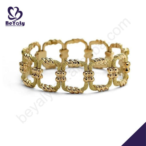 product-Custom hollow square dubai gold bracelet latest models-BEYALY-img-3