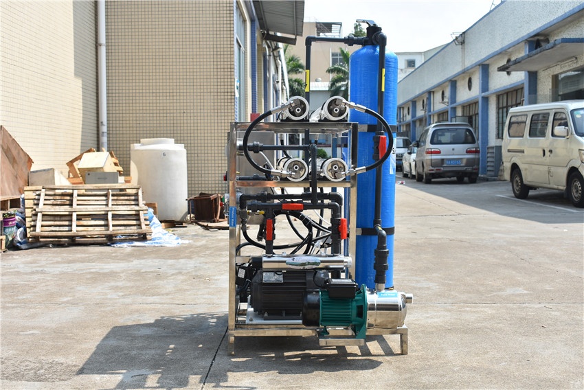 product-Ocpuritech-200lph salt water to drinking water portable desalination machine-img