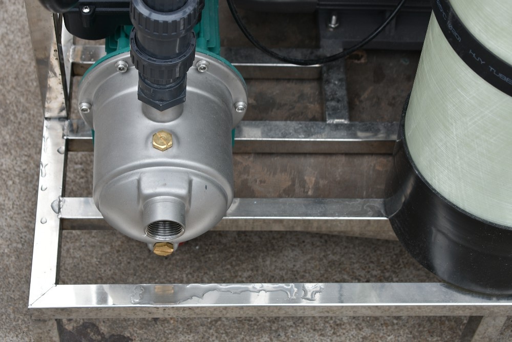 product-200lph mini Sea Water Desalination Machine Desalinator Brackish Seawater RO-Ocpuritech-img-1