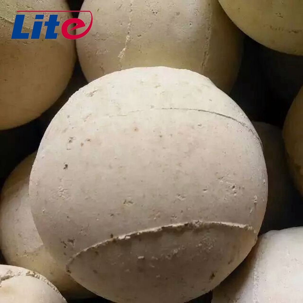 Ceramic fire-resistant ball catalyst supporter be used in hot blast stove and heat transformer