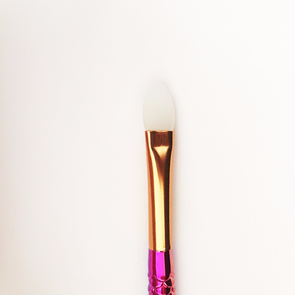 Изготовленный на заказ портативный силиконовый аппликатор Eye ShadowBrush Clean Tools Brush Makeup Brush