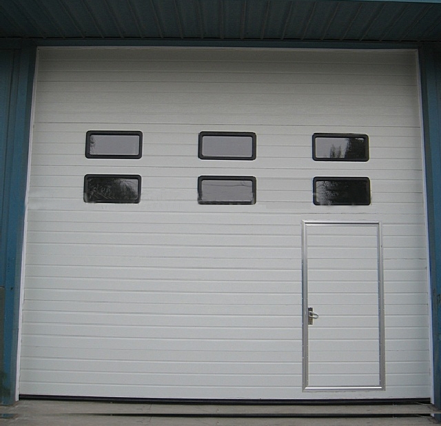 Customized outdoor industrial lift gate special doors manufacture in Guangzhou