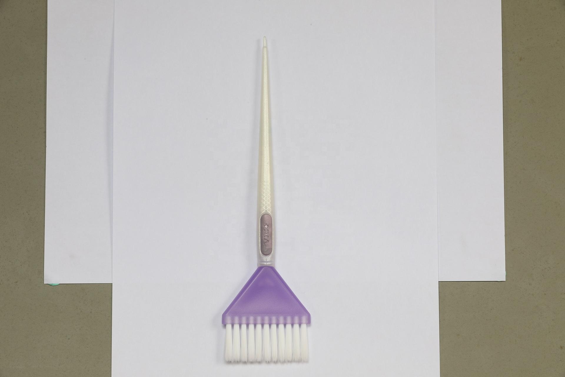 Professional Wholesale Soft Plastic Dye tint hair brush for salon