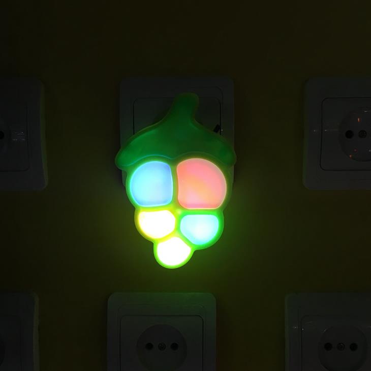 OEM W084 Fruit grape shape LED mini switch plug in plastic LED night light with 0.6W and 110V or 220V