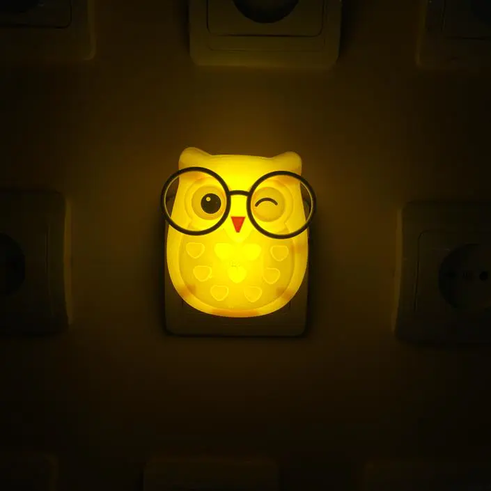 OEM W090 4SMD mini switch plug in room usage Owl shape night light For Baby Bedroom cute gift
