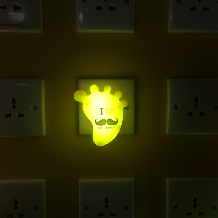 OEM W035 Footprint shape LED SMD mini switch plug in night light with 0.6W and 110V or 220V
