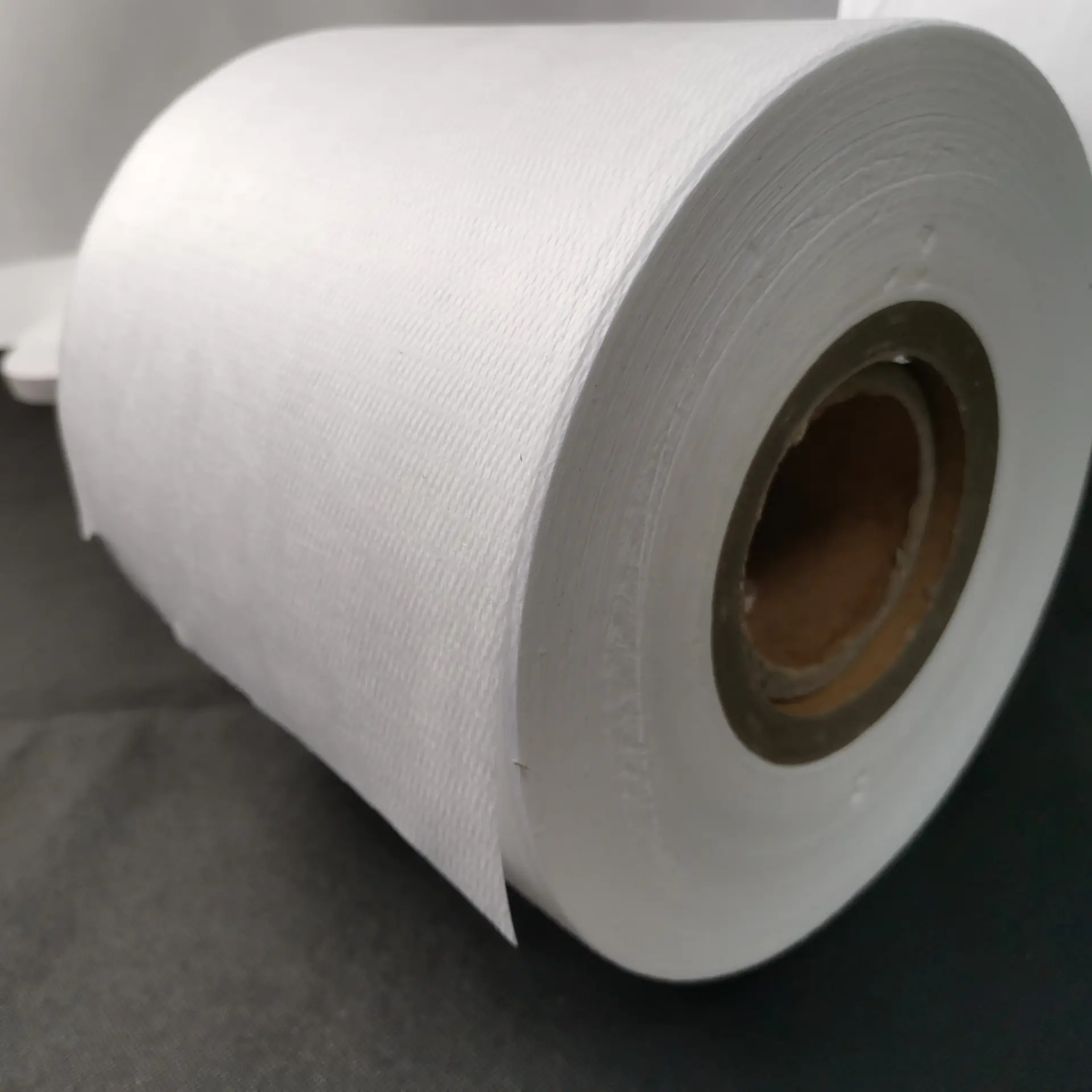 25gsm Melt Blown Nonwoven Fabric for Face Mask Filter Layer 175mm