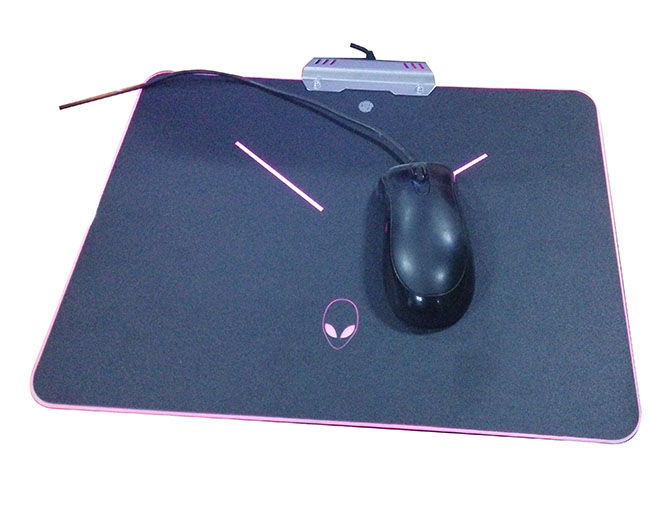 product-Factory Music custom promotion mouse pad with usd hub-Tigerwings-img-1