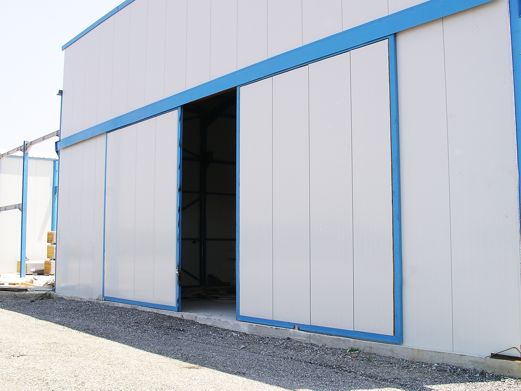 Industrial gate warehouse sliding door