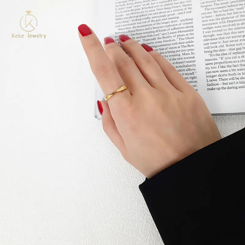 Chinese Manufacturer Wholesale 3mm stainless steel gold ladies index finger ring R-448
