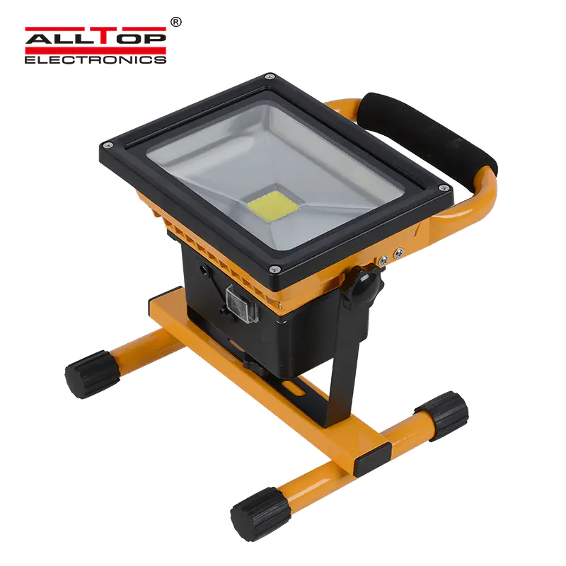 High performance portable rohs ip65 waterproof 10w 20w 30w 50w rechargeable solar led floodlight
