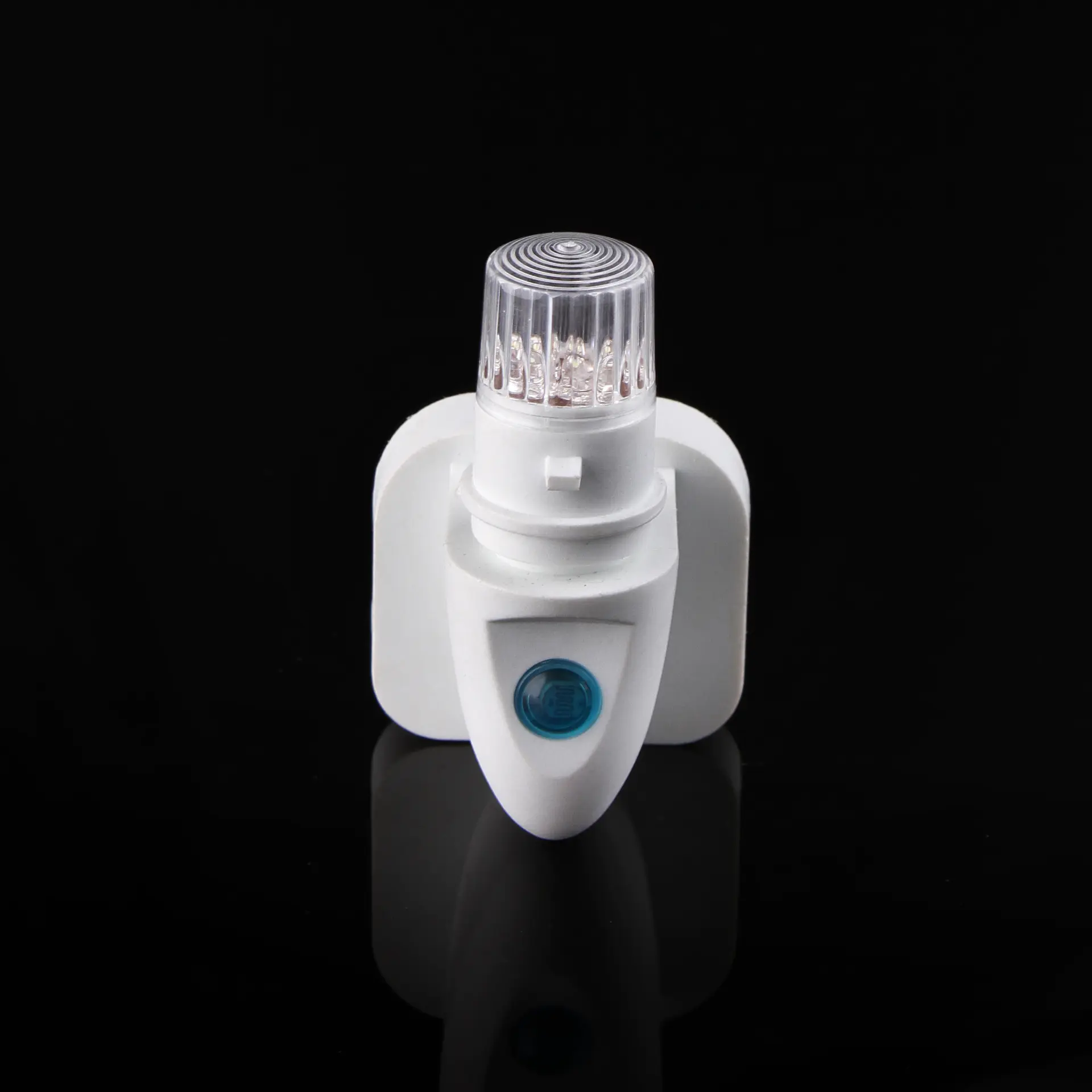 E14 rotating plug CE ROHS approved sensor night light electrical plug socket with European plug in lamp holder and 220V or 240V